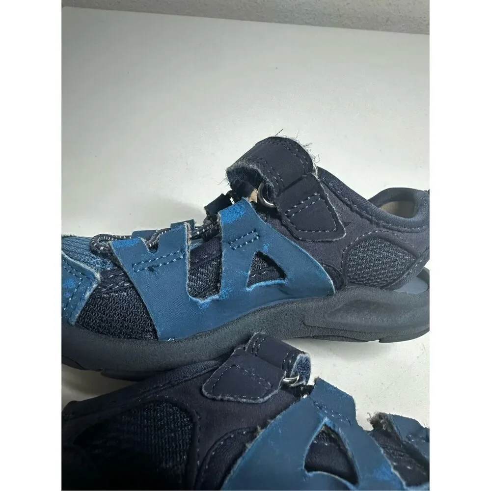 OshKosh Kids Size 8 Shoes Sneakers Closed Toe Sandal-Blue-Adjustable Strap